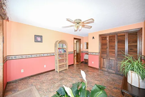 9 Rockforest Drive Hooksett NH 03106