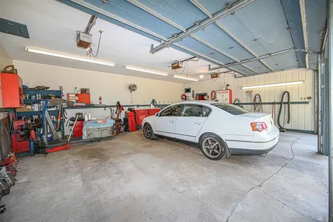 9 Rockforest Drive Hooksett NH 03106