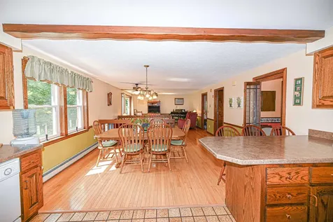 9 Rockforest Drive Hooksett NH 03106