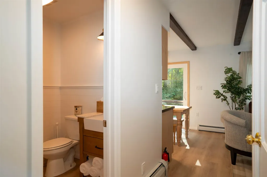 201 Pratt Bridge Road Jamaica VT 05343