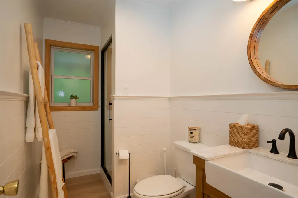 201 Pratt Bridge Road Jamaica VT 05343