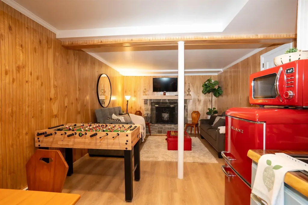 201 Pratt Bridge Road Jamaica VT 05343