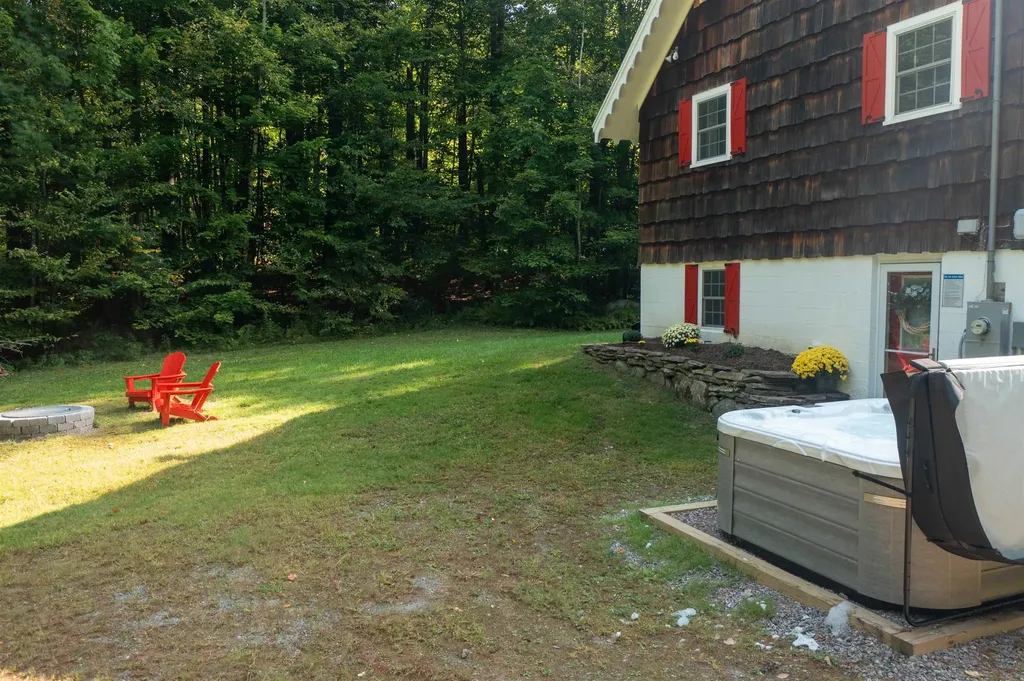 201 Pratt Bridge Road Jamaica VT 05343