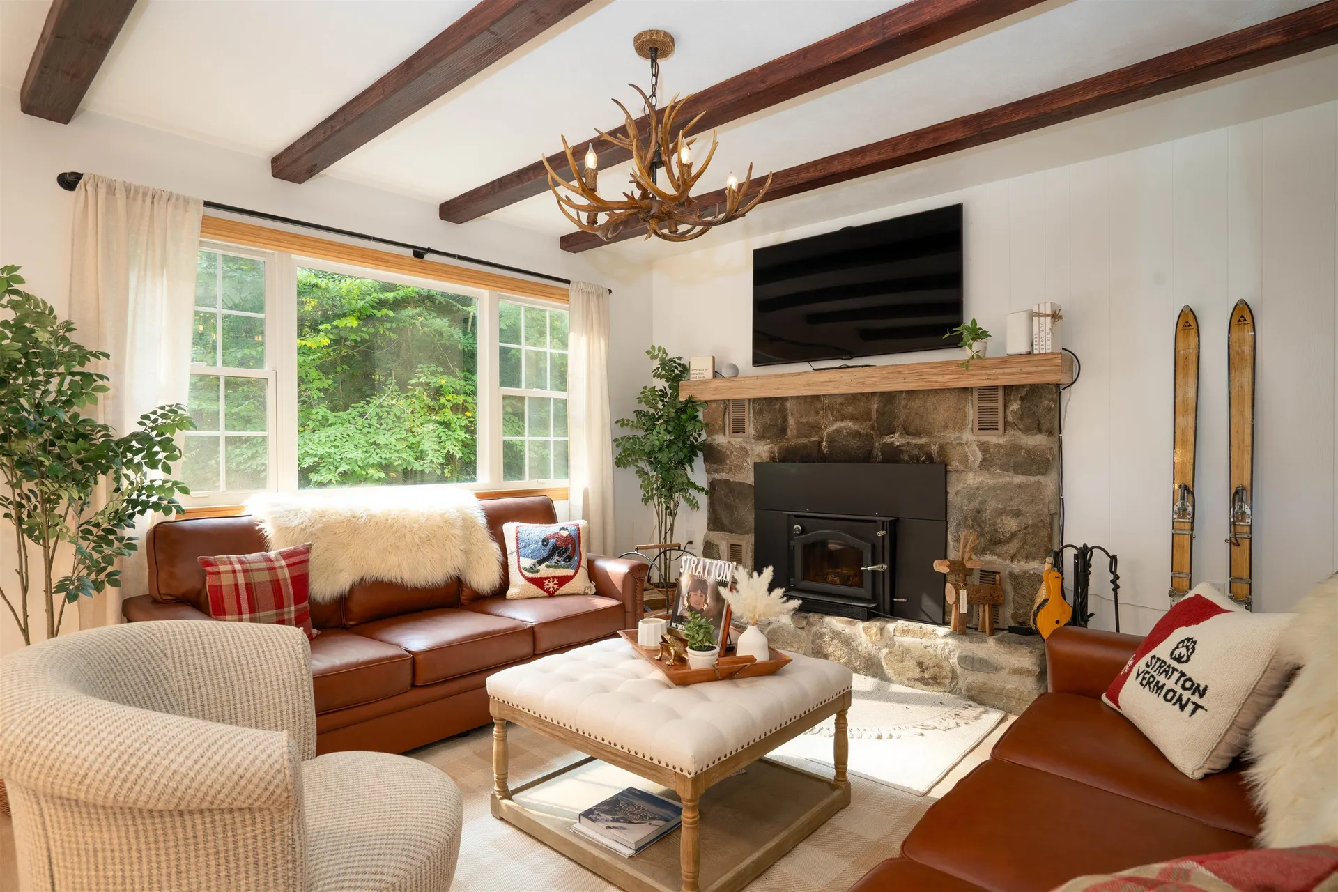 201 Pratt Bridge Road Jamaica VT 05343