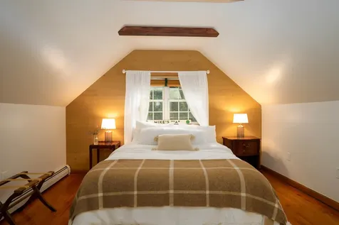 201 Pratt Bridge Road Jamaica VT 05343