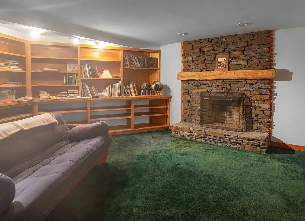 45 Dorothy Perley Road Lebanon NH 03766