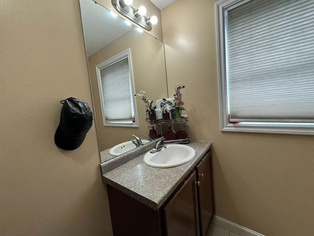 65 King Street Nashua NH 03060
