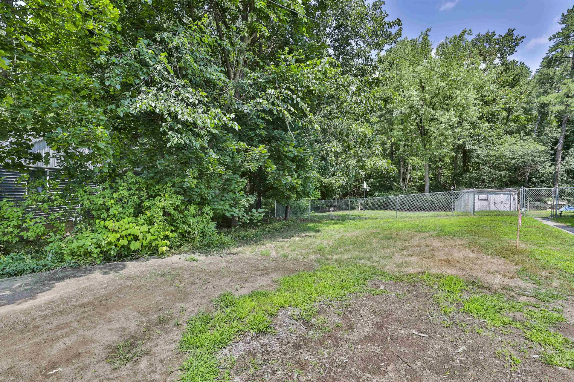 23 Perry Avenue Nashua NH 03060