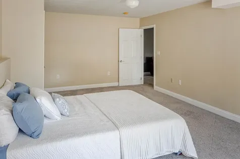 1 Cole Circle Madbury NH 03823