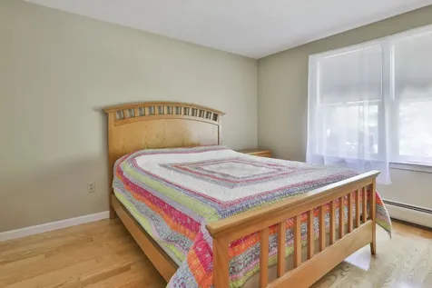 10 Pinewood Road Hudson NH 03051