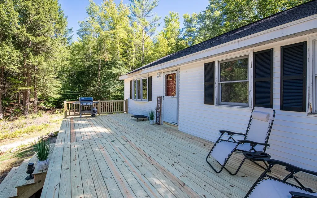9 Greenfield Road New Boston NH 03070