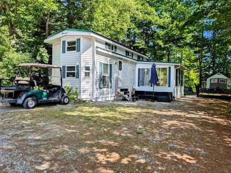 202 High Country Way Holderness NH 03245