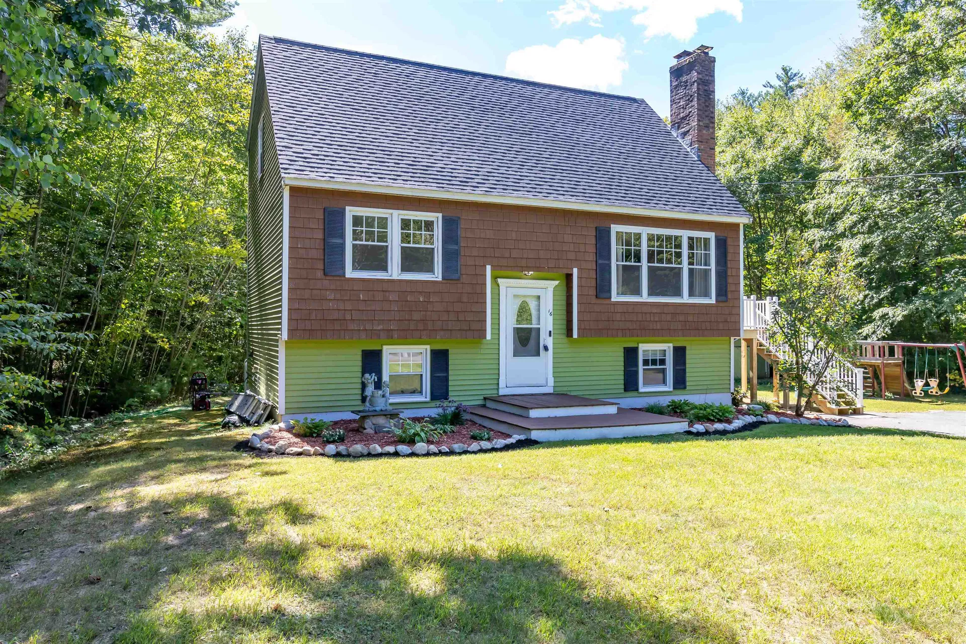 16 Birch Street Litchfield NH 03052