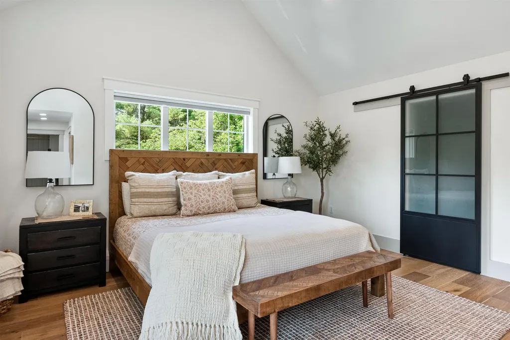 658 Main Street Colchester VT 05446