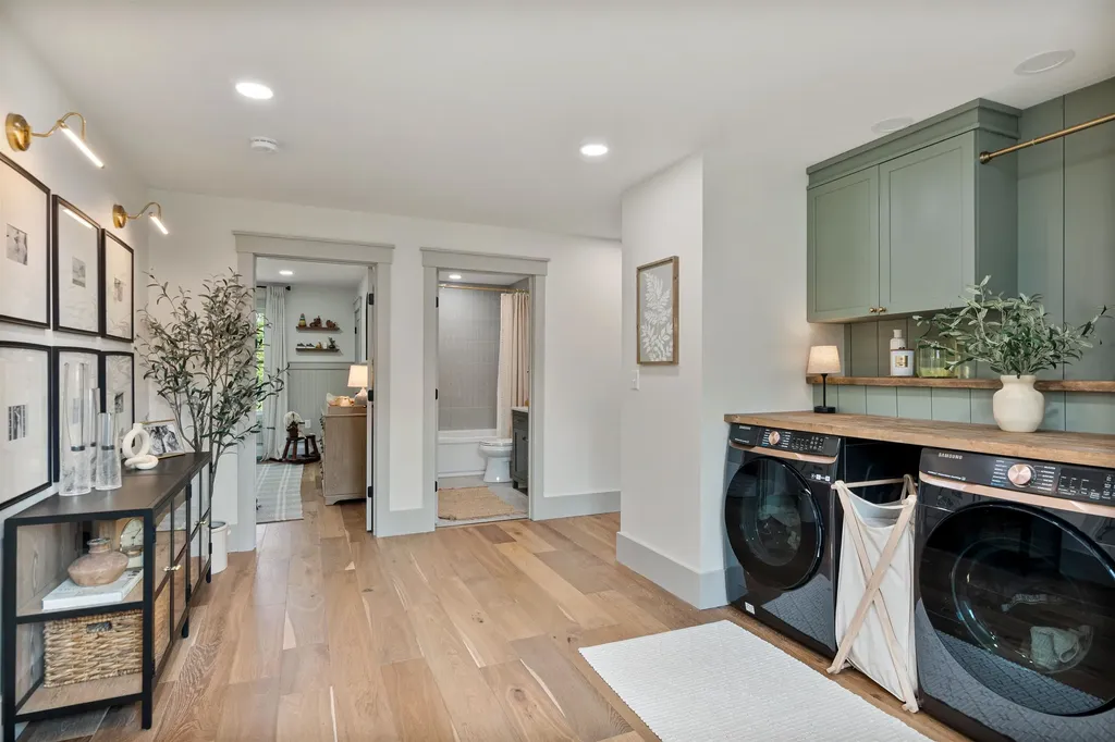 658 Main Street Colchester VT 05446