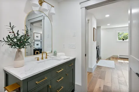 658 Main Street Colchester VT 05446