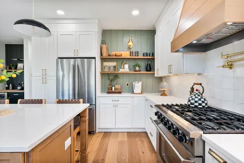 658 Main Street Colchester VT 05446