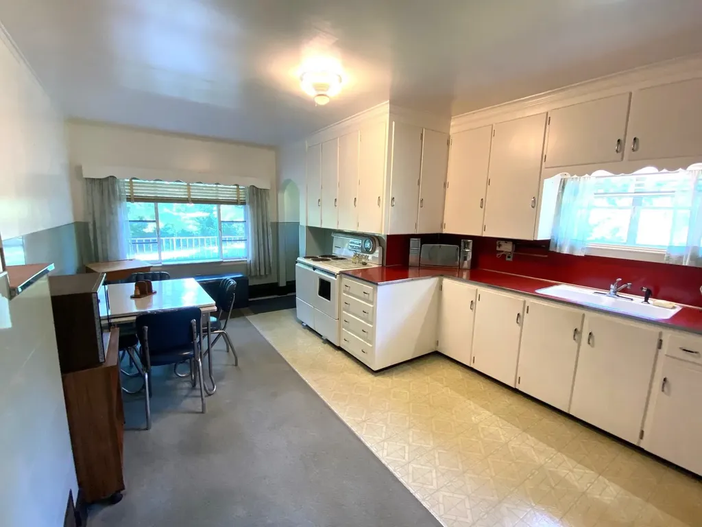 29 Pinetree Terrace South Burlington VT 05403