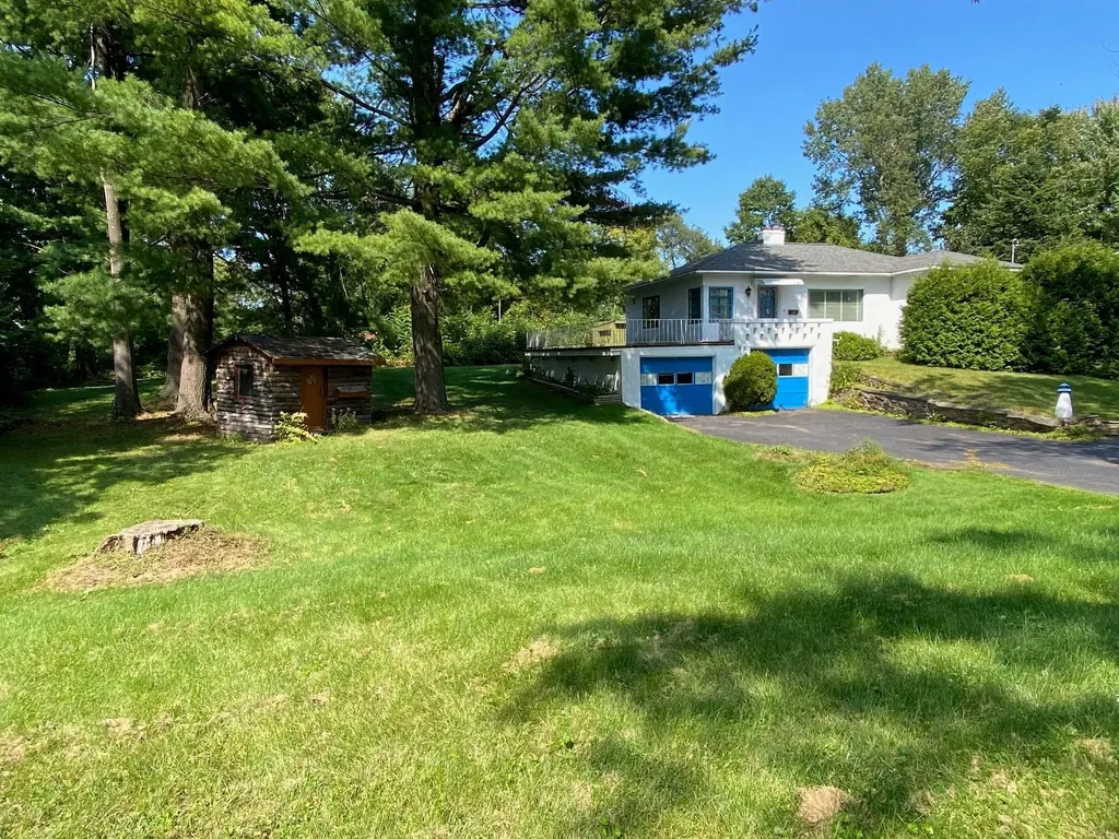 29 Pinetree Terrace South Burlington VT 05403