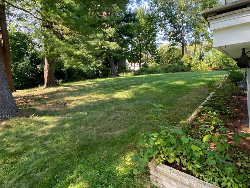 29 Pinetree Terrace South Burlington VT 05403