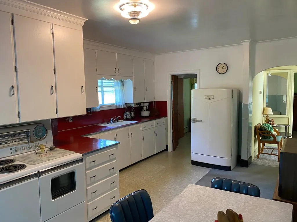 29 Pinetree Terrace South Burlington VT 05403