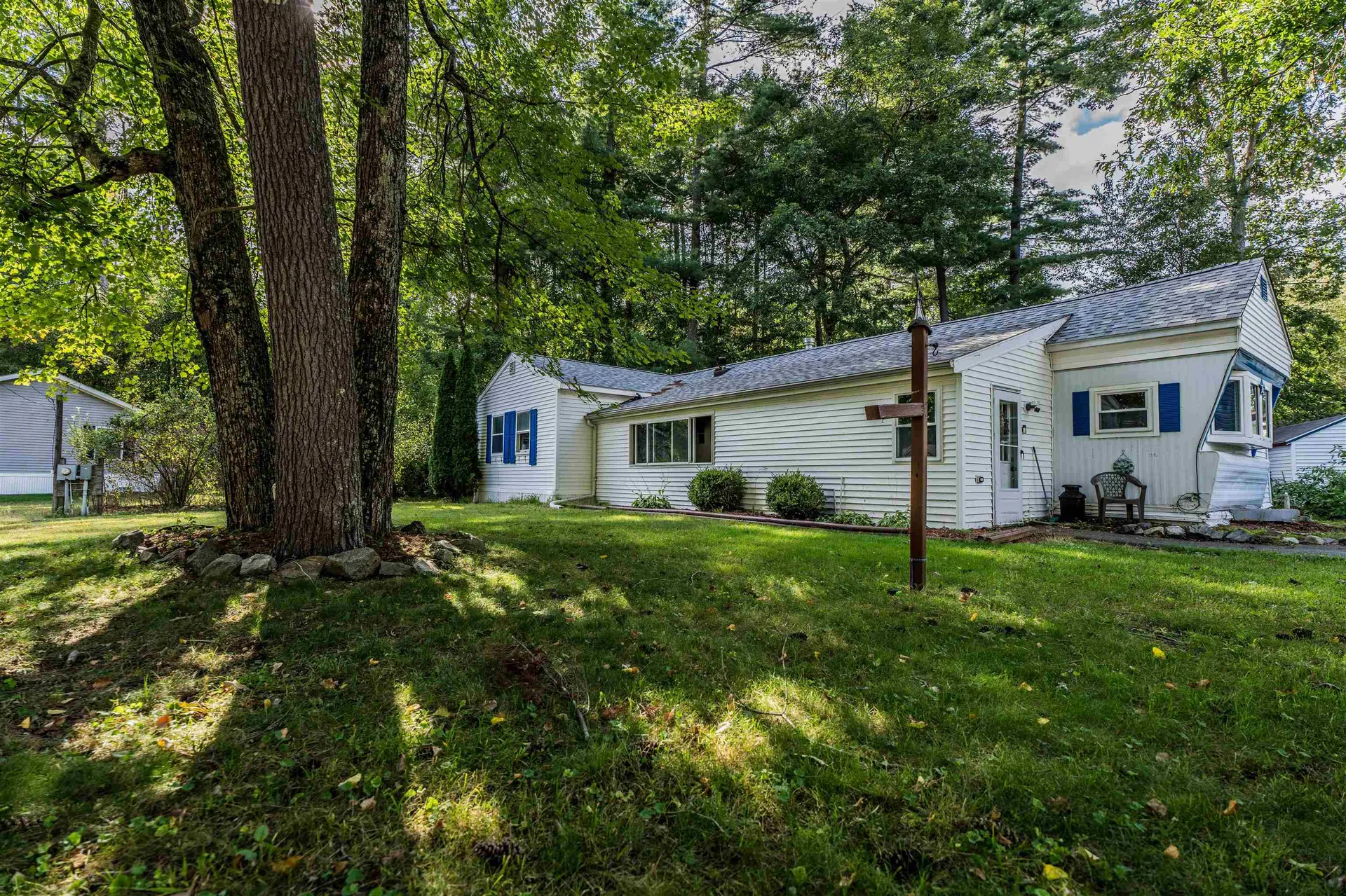 17 Ponderosa Avenue Nashua NH 03062