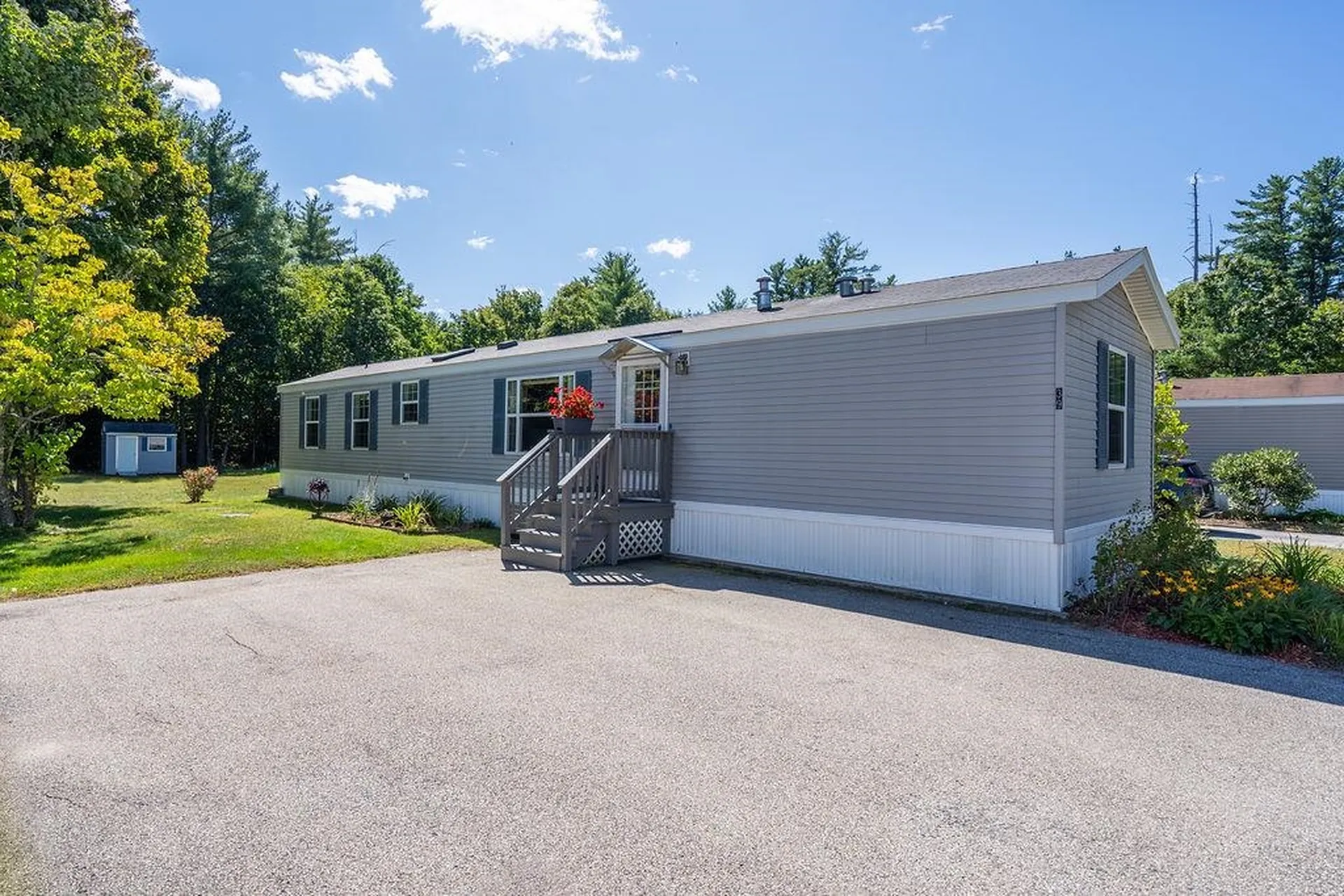 39 Cortland Way Barrington NH 03825