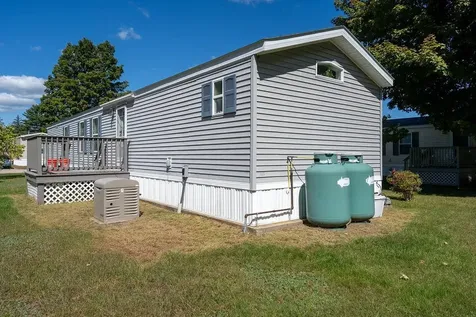 39 Cortland Way Barrington NH 03825
