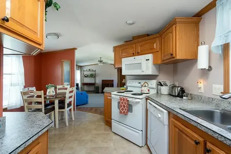 39 Cortland Way Barrington NH 03825