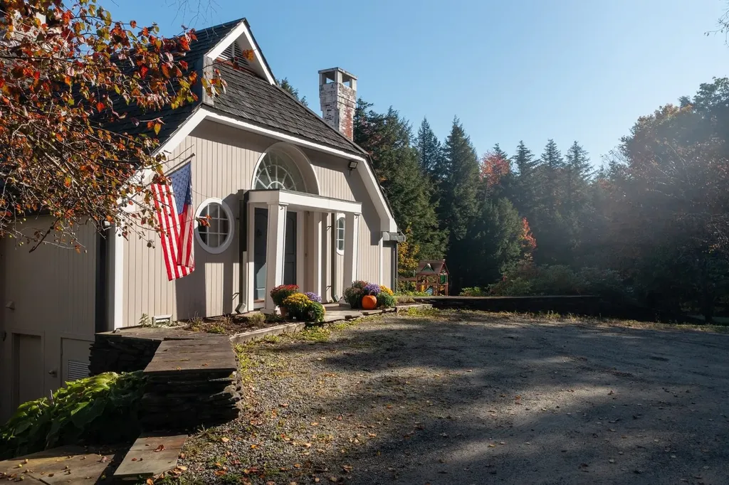 33 Forest Haunts Road Winhall VT 05340