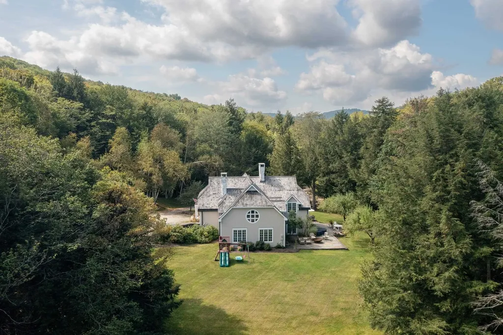 33 Forest Haunts Road Winhall VT 05340