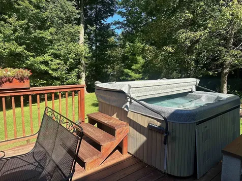 182 Mending Walls Road Manchester VT 05255