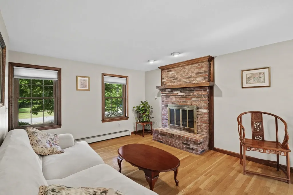 29 Buttrick Road Hampstead NH 03841