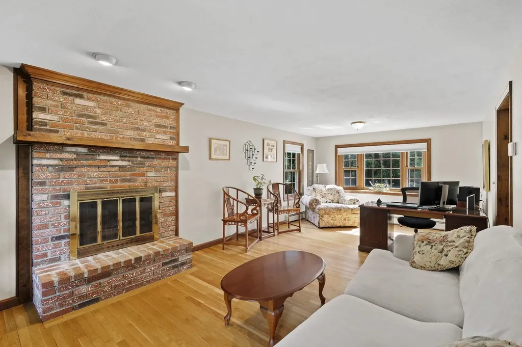 29 Buttrick Road Hampstead NH 03841