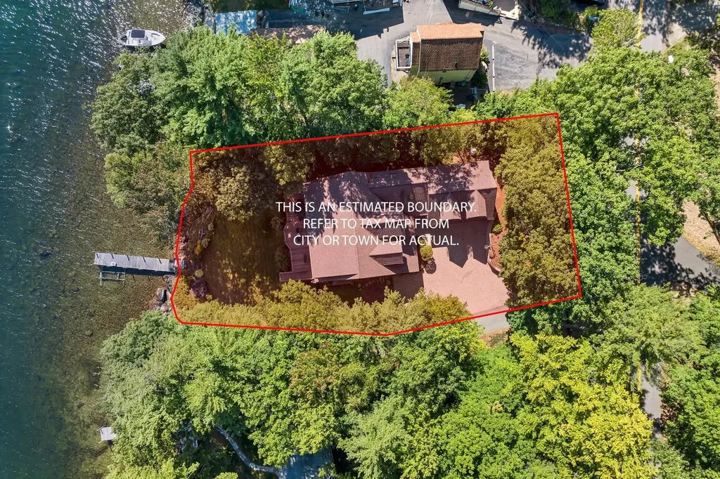 113 Dockham Shore Road Gilford NH 03249