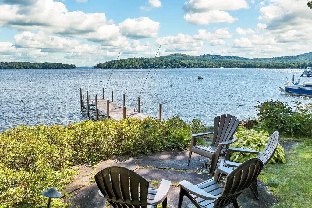 113 Dockham Shore Road Gilford NH 03249