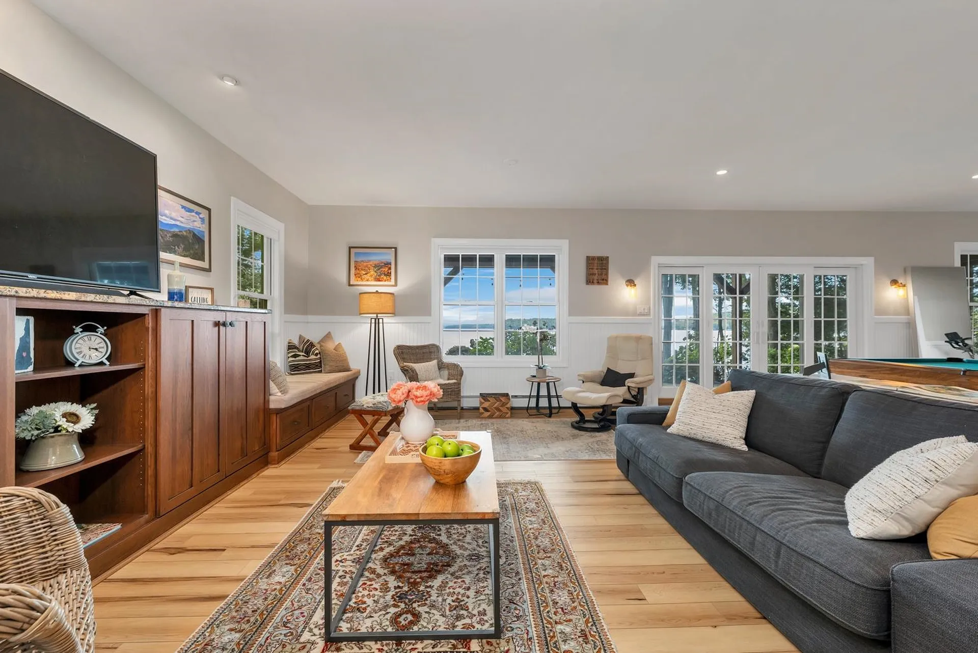 113 Dockham Shore Road Gilford NH 03249