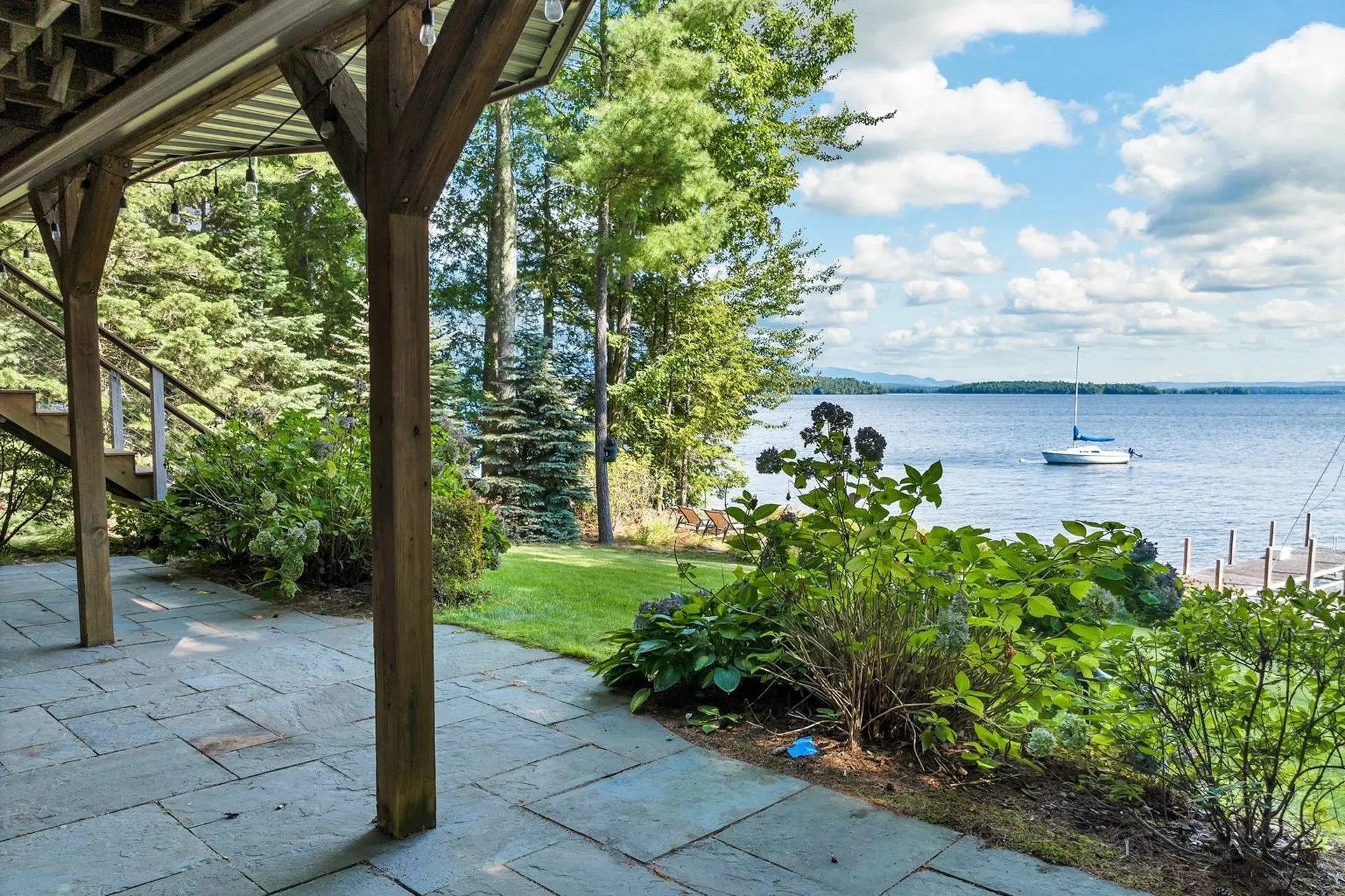 113 Dockham Shore Road Gilford NH 03249