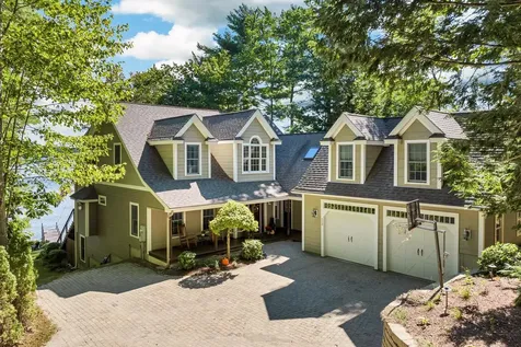 113 Dockham Shore Road Gilford NH 03249