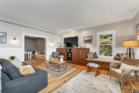 113 Dockham Shore Road Gilford NH 03249