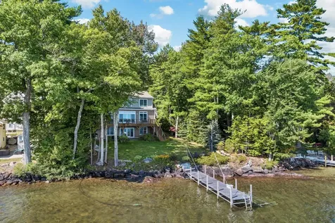 113 Dockham Shore Road Gilford NH 03249