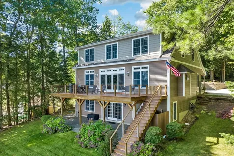 113 Dockham Shore Road Gilford NH 03249