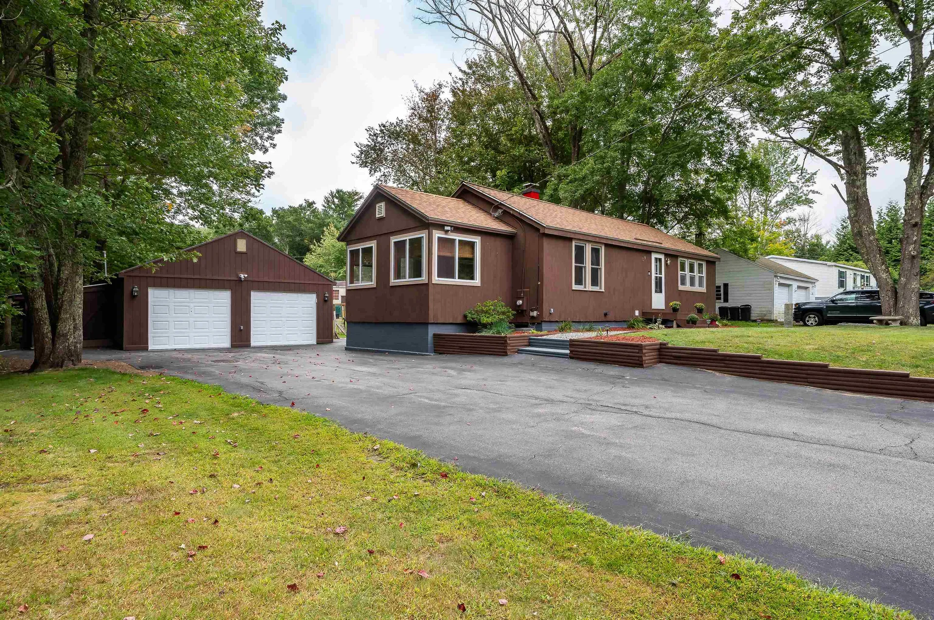 39 N River Road Epping NH 03042