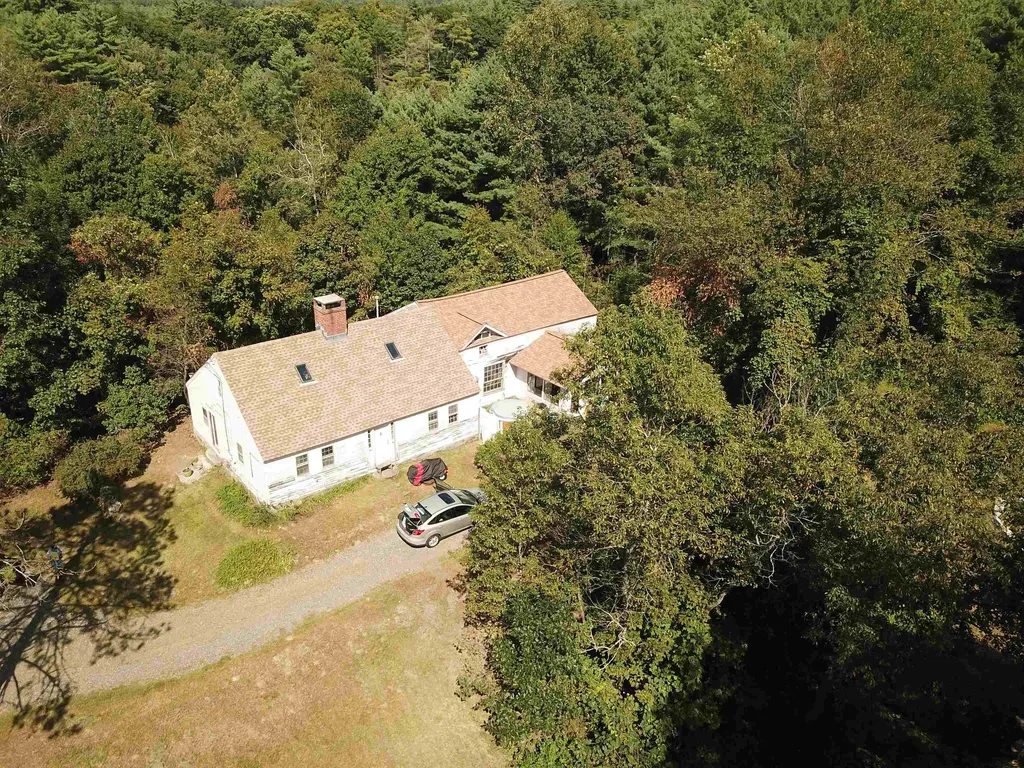 80 Dowboro Road Pittsfield NH 03263