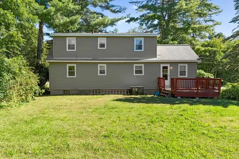 6 Hopkins Drive Hudson NH 03051