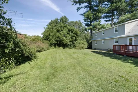 6 Hopkins Drive Hudson NH 03051