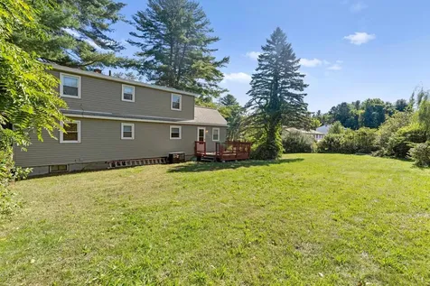 6 Hopkins Drive Hudson NH 03051