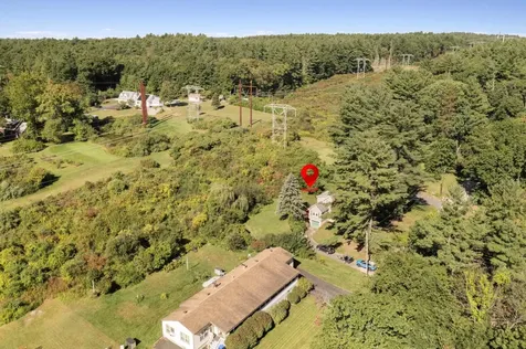 6 Hopkins Drive Hudson NH 03051