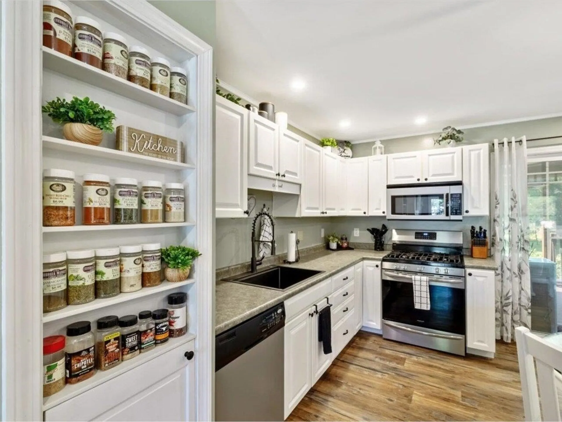 8 Woodcrest Circle Milton VT 05468