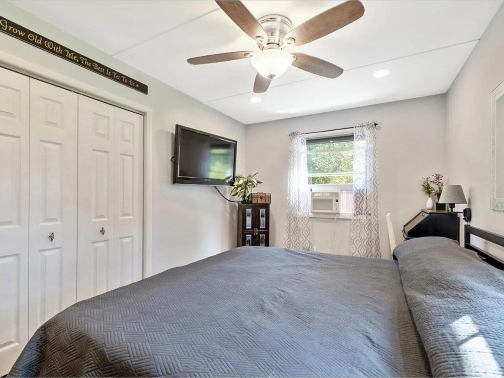 8 Woodcrest Circle Milton VT 05468